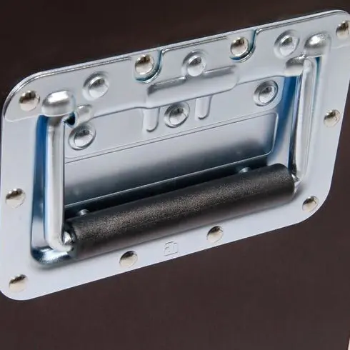Road case handle with medium size (2)9y3