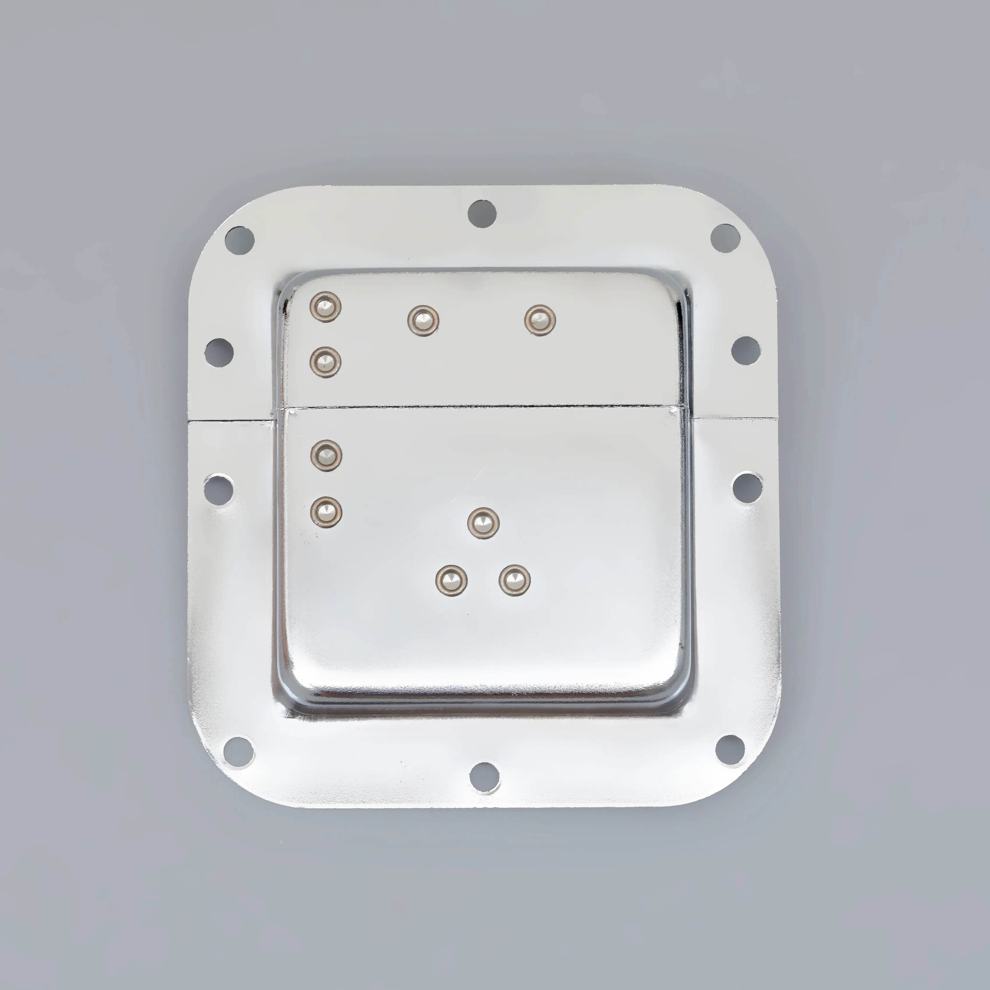 charger case latch
