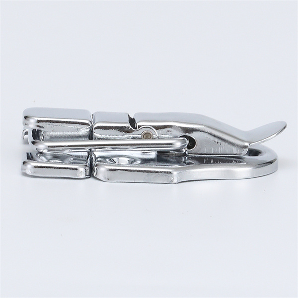 rolling case latch.JPG