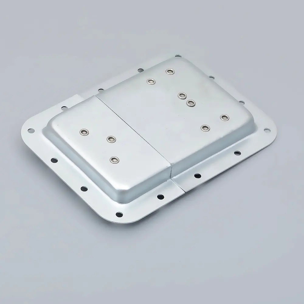 ATA case latch