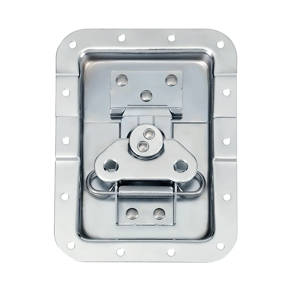 Road case latch with offset M917A-O