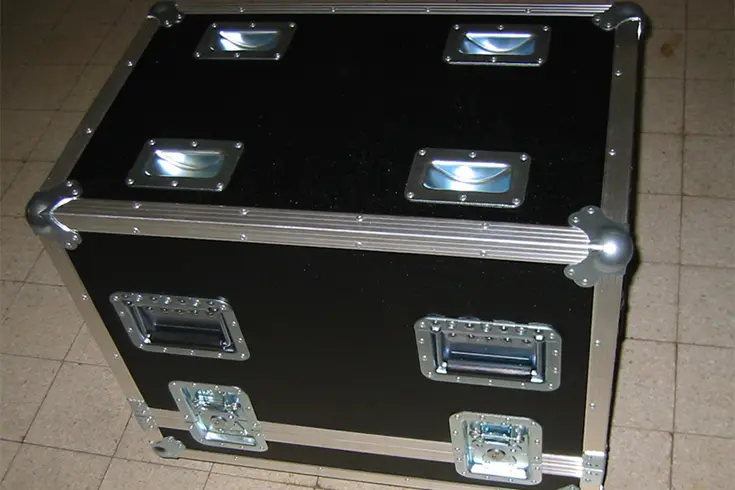 Road case recessed dish small size (2)r8m