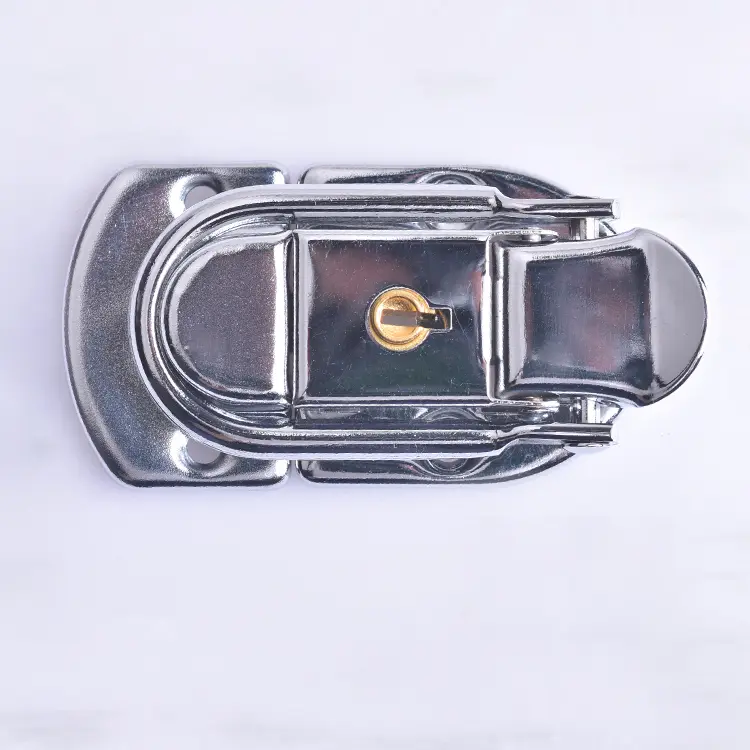 brief case latch.jpg